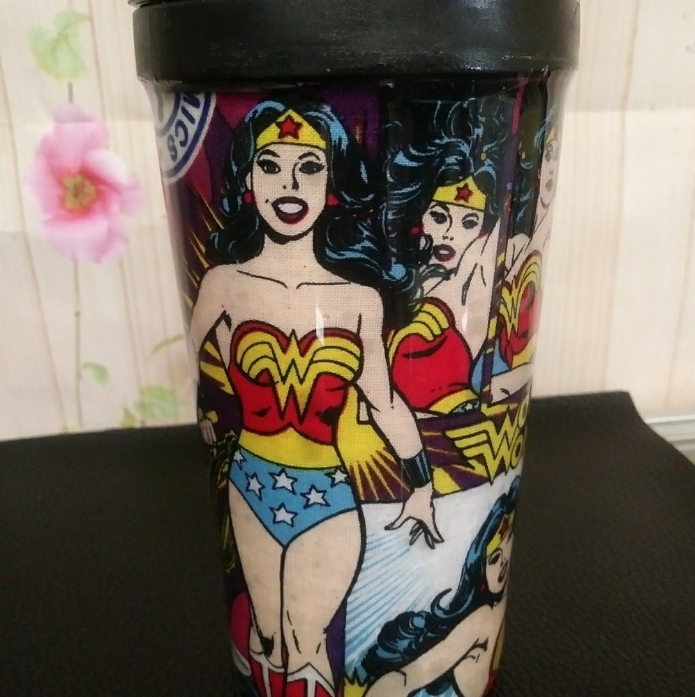 Wonder Woman Expoxy Tumbler